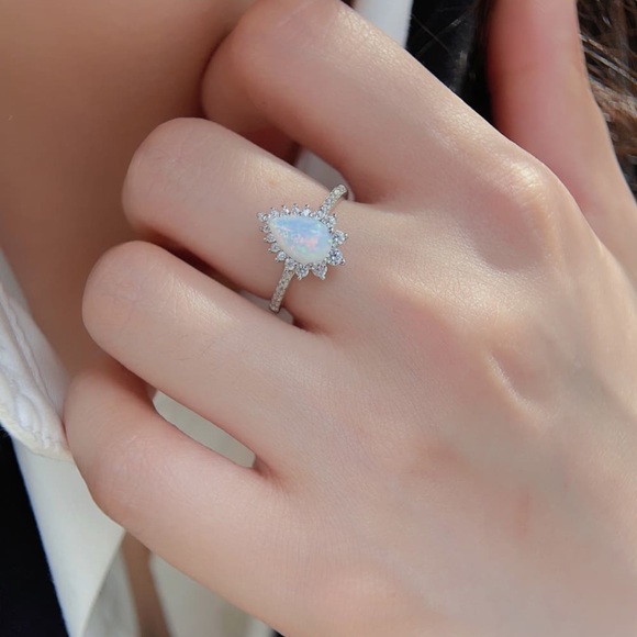 https://dar-go.com/products/platinum-plated-opal-pear-shape-ring?utm_content - Picture 6 of 7